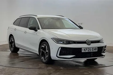 KP25EHR Volkswagen Passat 1.5 TSI eHybrid R-Line 5dr DSG Thumbnail #1