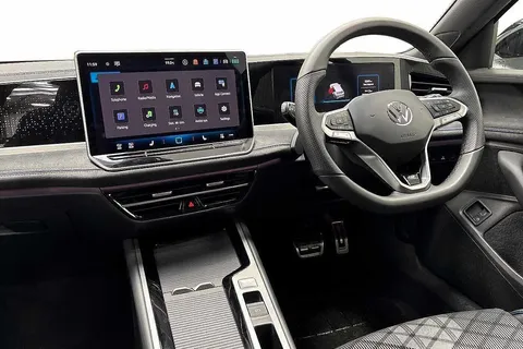 KP25EHR Volkswagen Passat 1.5 TSI eHybrid R-Line 5dr DSG Thumbnail #2