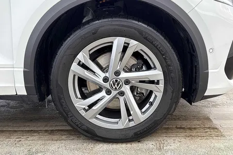 DE25JKJ Volkswagen T-Roc 2.0 TDI 150 EVO R-Line 5dr DSG Thumbnail #5