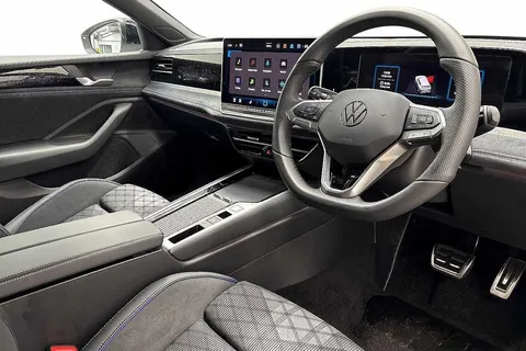 KP25EHR Volkswagen Passat 1.5 TSI eHybrid R-Line 5dr DSG Thumbnail #6