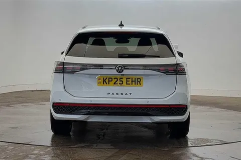 KP25EHR Volkswagen Passat 1.5 TSI eHybrid R-Line 5dr DSG Thumbnail #8