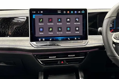 KP25EHR Volkswagen Passat 1.5 TSI eHybrid R-Line 5dr DSG Thumbnail #12