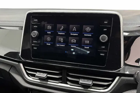 KP25EHH Volkswagen T-Roc 2.0 TDI 150 EVO R-Line 5dr DSG Thumbnail #12