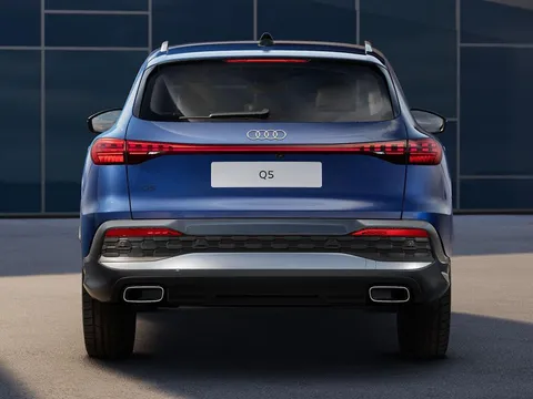  Audi Q5 2.0 TFSI Sport S Tronic quattro Euro 6 (s/s) 5dr Thumbnail #4