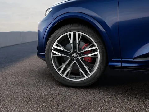  Audi Q5 2.0 TDI Edition 1 Sportback S Tronic quattro Euro 6 (s/s) 5dr Thumbnail #7