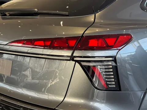  Audi Q3 1.5 e-hybrid Launch Edition Plus Sportback S Tronic Euro 6 (s/s) 5dr 26kWh Thumbnail #6