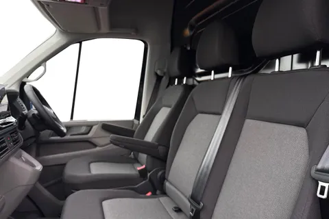 CX75HWO Volkswagen Crafter 2.0 TDI 177PS Commerce Plus High Roof Van Auto Thumbnail #10