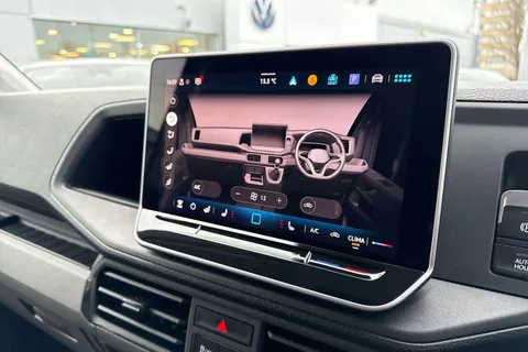 CX75HWO Volkswagen Crafter 2.0 TDI 177PS Commerce Plus High Roof Van Auto Thumbnail #18