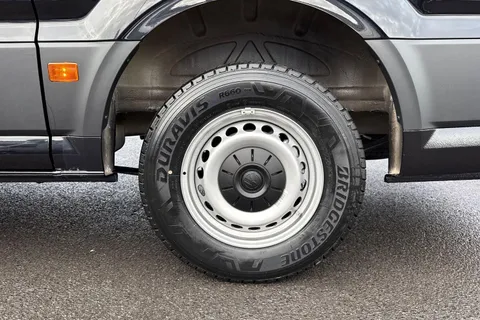 CX75HWO Volkswagen Crafter 2.0 TDI 177PS Commerce Plus High Roof Van Auto Thumbnail #23