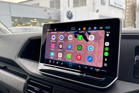 CX75HWO Volkswagen Crafter 2.0 TDI 177PS Commerce Plus High Roof Van Auto Thumbnail #32