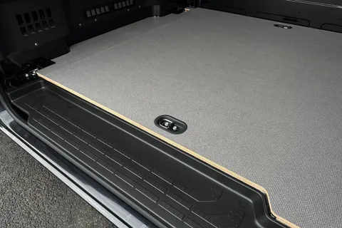 CX75HWO Volkswagen Crafter 2.0 TDI 177PS Commerce Plus High Roof Van Auto Thumbnail #40