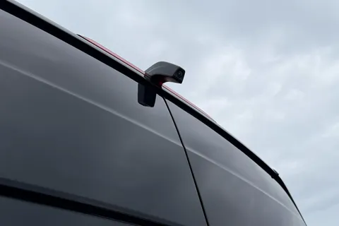 CX75HWO Volkswagen Crafter 2.0 TDI 177PS Commerce Plus High Roof Van Auto Thumbnail #45