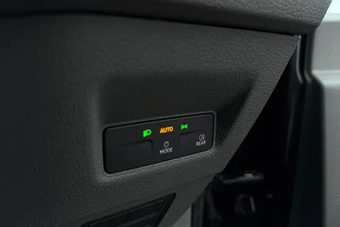 CX75HWO Volkswagen Crafter 2.0 TDI 177PS Commerce Plus High Roof Van Auto Thumbnail #54