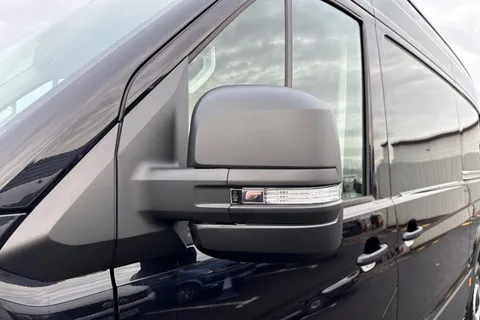 CX75HWO Volkswagen Crafter 2.0 TDI 177PS Commerce Plus High Roof Van Auto Thumbnail #60