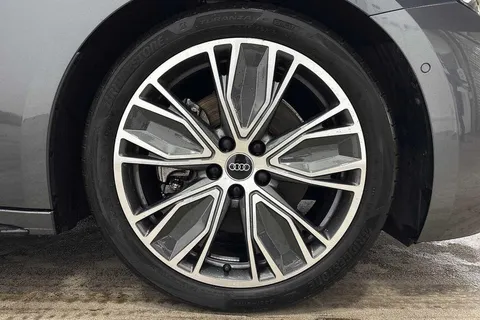 KY74EFD Audi A5 Avant Launch Edition TDI  204 PS S tronic Thumbnail #4