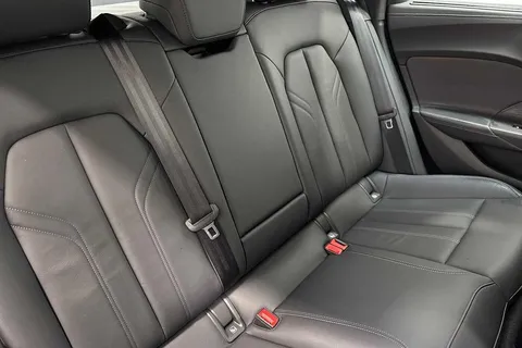 KY74EFD Audi A5 Avant Launch Edition TDI  204 PS S tronic Thumbnail #9