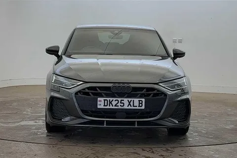 DK25XLB Audi A3 Black Edition 35 TFSI 150 PS S tronic Thumbnail #6