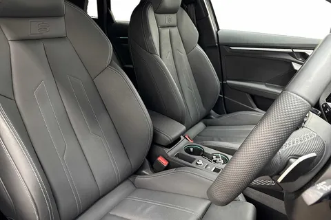 DK25XLB Audi A3 Black Edition 35 TFSI 150 PS S tronic Thumbnail #10