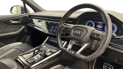 WN72RVX Audi Q7 Black Edition 55 TFSI quattro 340 PS tiptronic Thumbnail #5