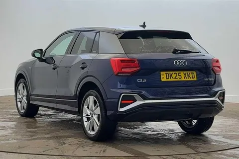 DK25XKD Audi Q2 S line 35 TFSI 150 PS S tronic Thumbnail #3