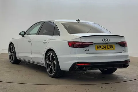 GK24CXM Audi A4 Black Edition 35 TFSI 150 PS S tronic Thumbnail #3
