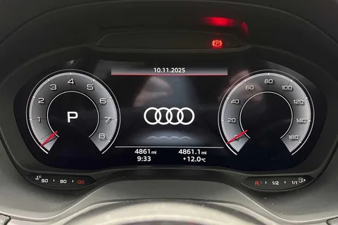 DK25XKD Audi Q2 S line 35 TFSI 150 PS S tronic Thumbnail #11