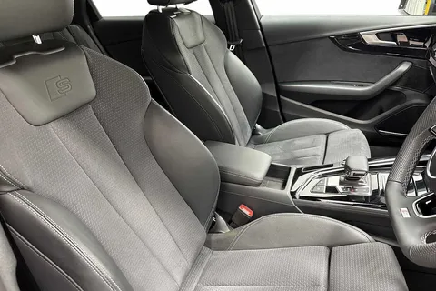 DE74EBP Audi A4 Avant Avant Black Edition 35 TDI 163 PS S tronic Thumbnail #10