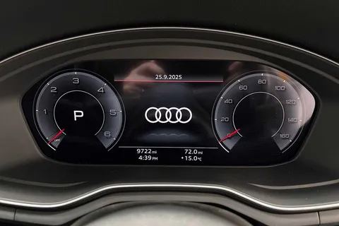 DE74EBP Audi A4 Avant Avant Black Edition 35 TDI 163 PS S tronic Thumbnail #11