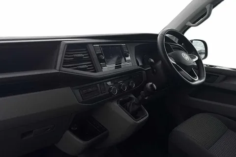DG74CXR Volkswagen Transporter 2.0 TDI 110 Highline Van Thumbnail #2