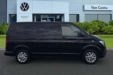DG74CXR Volkswagen Transporter 2.0 TDI 110 Highline Van Thumbnail #4