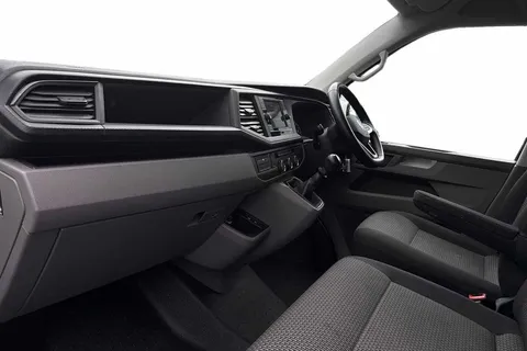DG74CYT Volkswagen Transporter 2.0 TDI 110 Highline Van Thumbnail #2