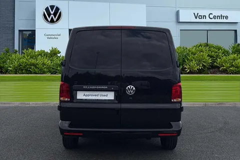 DG74CXR Volkswagen Transporter 2.0 TDI 110 Highline Van Thumbnail #7