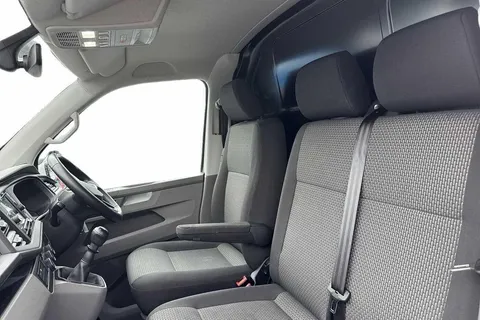 DG74CYT Volkswagen Transporter 2.0 TDI 110 Highline Van Thumbnail #10