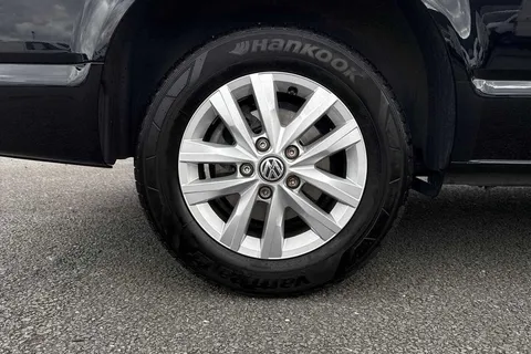 DG74CXR Volkswagen Transporter 2.0 TDI 110 Highline Van Thumbnail #21