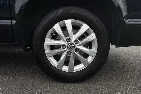 DG74CXR Volkswagen Transporter 2.0 TDI 110 Highline Van Thumbnail #22