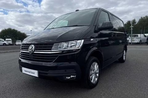 DG74CXR Volkswagen Transporter 2.0 TDI 110 Highline Van Thumbnail #27