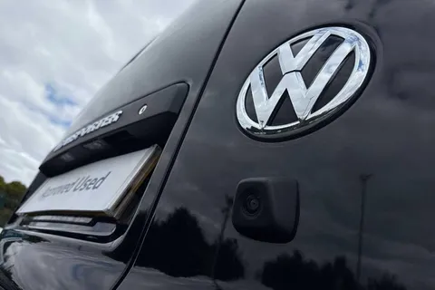 DG74CXR Volkswagen Transporter 2.0 TDI 110 Highline Van Thumbnail #31