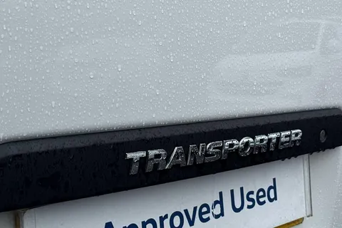 DG74CYT Volkswagen Transporter 2.0 TDI 110 Highline Van Thumbnail #27