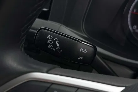 DG74CXR Volkswagen Transporter 2.0 TDI 110 Highline Van Thumbnail #34