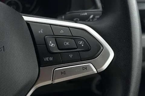 DG74CXR Volkswagen Transporter 2.0 TDI 110 Highline Van Thumbnail #36