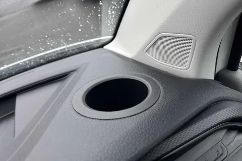 DG74CYT Volkswagen Transporter 2.0 TDI 110 Highline Van Thumbnail #44