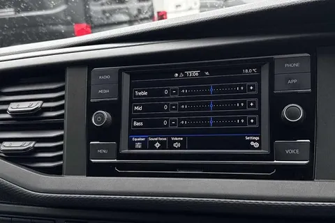 DG74CYT Volkswagen Transporter 2.0 TDI 110 Highline Van Thumbnail #55