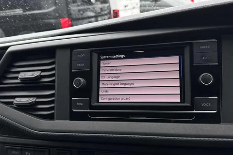 DG74CYT Volkswagen Transporter 2.0 TDI 110 Highline Van Thumbnail #56