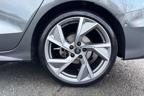 PJ25XKC Audi A3 Black Edition 35 TFSI 150 PS S tronic Thumbnail #11