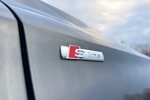 PJ25XKC Audi A3 Black Edition 35 TFSI 150 PS S tronic Thumbnail #29