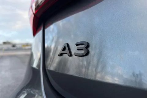 PJ25XKC Audi A3 Black Edition 35 TFSI 150 PS S tronic Thumbnail #34