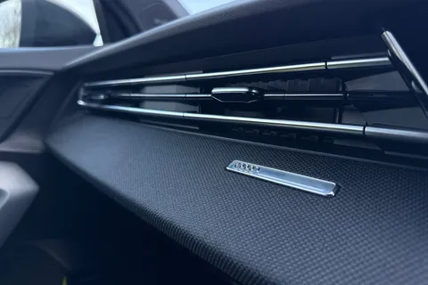 PJ25XKC Audi A3 Black Edition 35 TFSI 150 PS S tronic Thumbnail #45