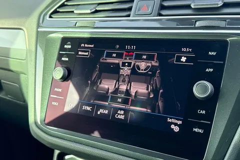 SR19FBO Volkswagen Tiguan 2.0 TDI R-Line Tech Euro 6 (s/s) 5dr Thumbnail #22