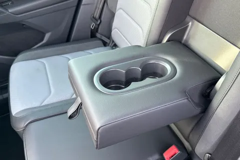 SR19FBO Volkswagen Tiguan 2.0 TDI R-Line Tech Euro 6 (s/s) 5dr Thumbnail #38