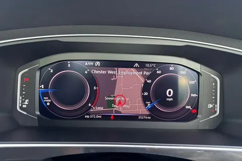 SR19FBO Volkswagen Tiguan 2.0 TDI R-Line Tech Euro 6 (s/s) 5dr Thumbnail #46